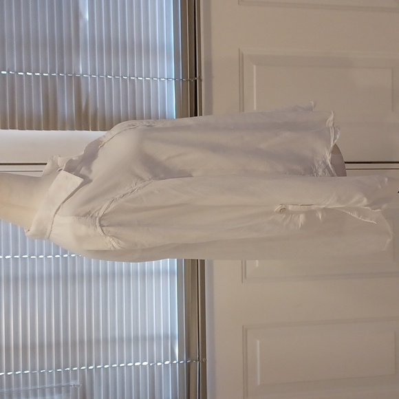 4/$80 White 3/4 Sleeve Blouse - Size Medium - Picture 3 of 7